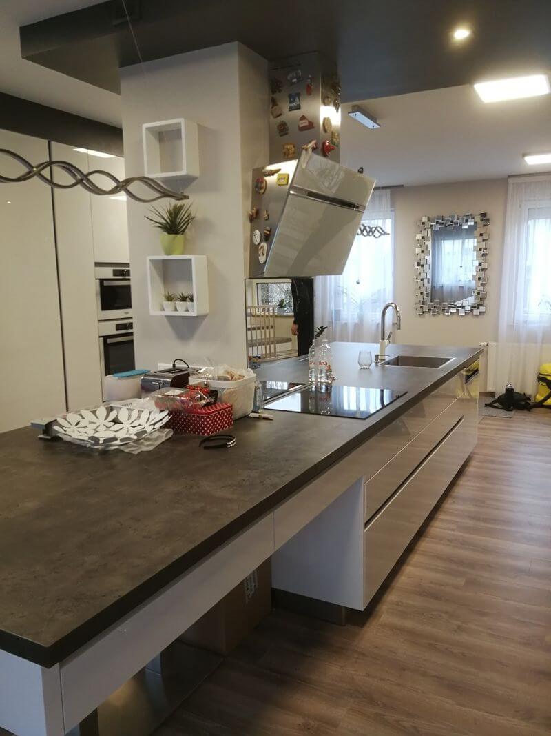 Modern konyhabutor fenyes akril – Modern konyhabútor munkáink | Perfekt Bútor